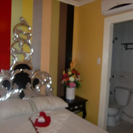 Manila Venetian Hotel מראה חיצוני תמונה